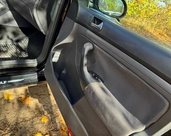 Черный Фольксваген Гольф, объемом двигателя 1.9 л и пробегом 293 тыс. км за 6000 $, фото 37 на Automoto.ua