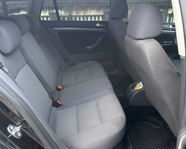 Черный Фольксваген Гольф, объемом двигателя 1.9 л и пробегом 263 тыс. км за 6200 $, фото 23 на Automoto.ua