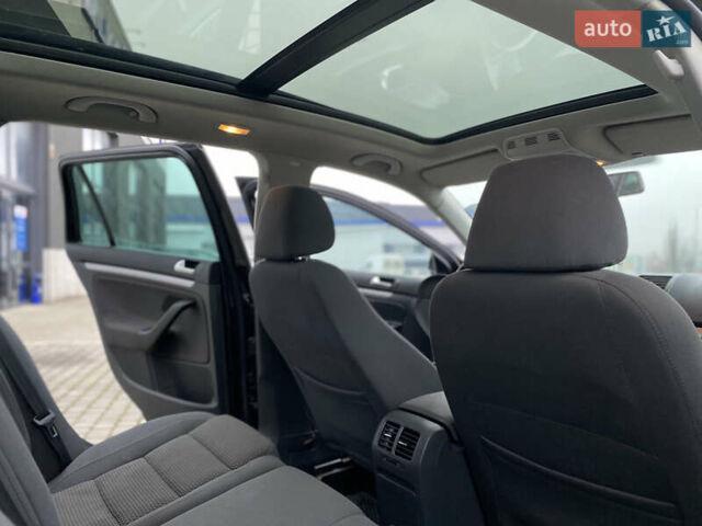 Черный Фольксваген Гольф, объемом двигателя 1.39 л и пробегом 312 тыс. км за 4899 $, фото 40 на Automoto.ua