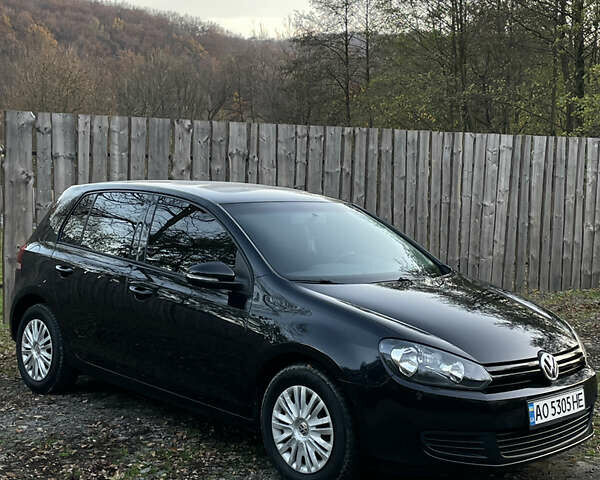 Черный Фольксваген Гольф, объемом двигателя 1.39 л и пробегом 290 тыс. км за 8200 $, фото 2 на Automoto.ua