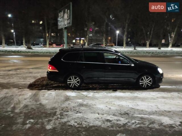 Черный Фольксваген Гольф, объемом двигателя 1.4 л и пробегом 207 тыс. км за 6600 $, фото 24 на Automoto.ua