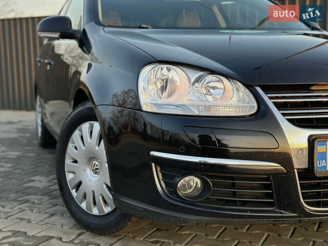 Чорний Фольксваген Гольф, об'ємом двигуна 1.39 л та пробігом 234 тис. км за 6800 $, фото 1 на Automoto.ua