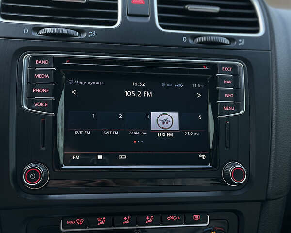 Черный Фольксваген Гольф, объемом двигателя 1.39 л и пробегом 290 тыс. км за 8200 $, фото 18 на Automoto.ua