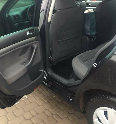 Черный Фольксваген Гольф, объемом двигателя 1.4 л и пробегом 190 тыс. км за 6450 $, фото 24 на Automoto.ua