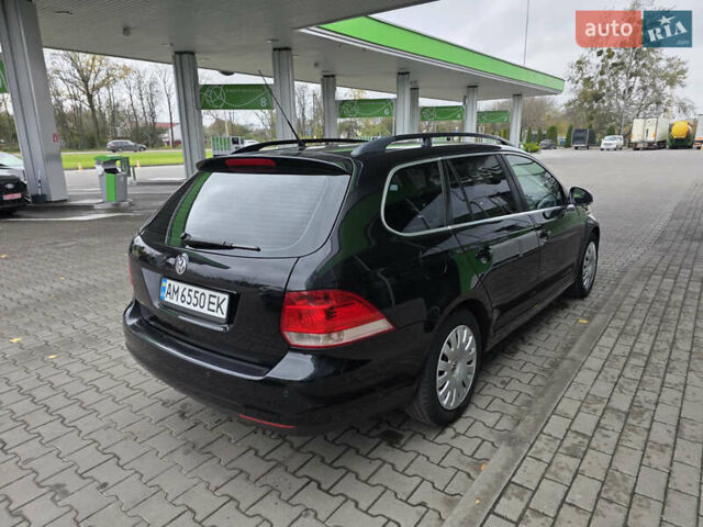 Черный Фольксваген Гольф, объемом двигателя 1.39 л и пробегом 237 тыс. км за 5500 $, фото 2 на Automoto.ua