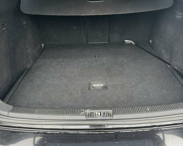 Черный Фольксваген Гольф, объемом двигателя 1.6 л и пробегом 242 тыс. км за 7600 $, фото 6 на Automoto.ua