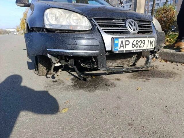 Черный Фольксваген Гольф, объемом двигателя 1.4 л и пробегом 176 тыс. км за 2350 $, фото 1 на Automoto.ua