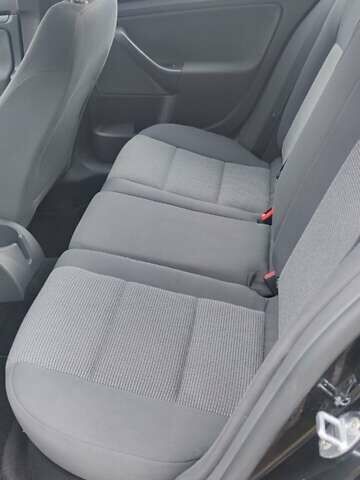 Чорний Фольксваген Гольф, об'ємом двигуна 1.6 л та пробігом 261 тис. км за 6800 $, фото 9 на Automoto.ua