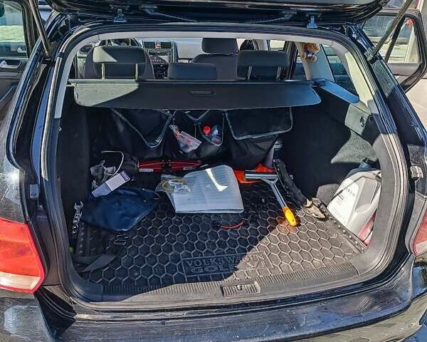 Черный Фольксваген Гольф, объемом двигателя 1.6 л и пробегом 224 тыс. км за 5200 $, фото 24 на Automoto.ua