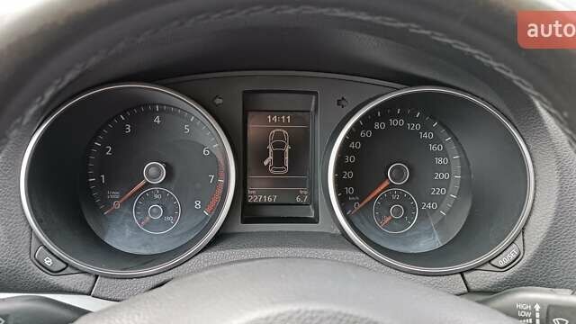 Черный Фольксваген Гольф, объемом двигателя 1.39 л и пробегом 230 тыс. км за 7800 $, фото 14 на Automoto.ua
