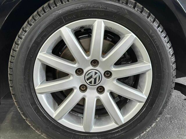 Черный Фольксваген Гольф, объемом двигателя 1.6 л и пробегом 265 тыс. км за 6999 $, фото 21 на Automoto.ua