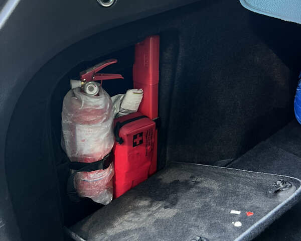 Чорний Фольксваген Гольф, об'ємом двигуна 1.97 л та пробігом 330 тис. км за 9499 $, фото 16 на Automoto.ua