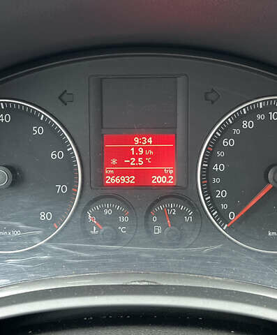 Чорний Фольксваген Гольф, об'ємом двигуна 1.6 л та пробігом 267 тис. км за 7500 $, фото 20 на Automoto.ua