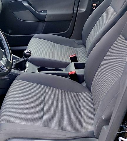 Чорний Фольксваген Гольф, об'ємом двигуна 1.6 л та пробігом 261 тис. км за 6800 $, фото 8 на Automoto.ua