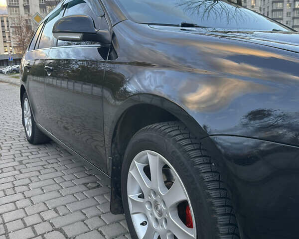 Черный Фольксваген Гольф, объемом двигателя 1.9 л и пробегом 263 тыс. км за 6200 $, фото 5 на Automoto.ua