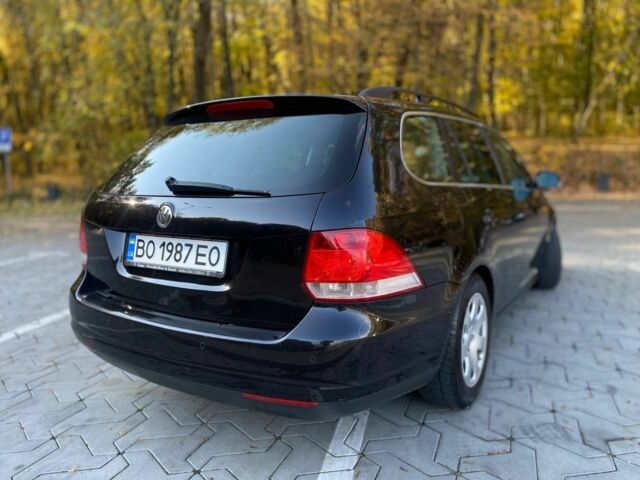 Черный Фольксваген Гольф, объемом двигателя 1.4 л и пробегом 312 тыс. км за 5000 $, фото 8 на Automoto.ua