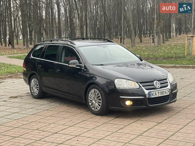 Черный Фольксваген Гольф, объемом двигателя 1.39 л и пробегом 231 тыс. км за 6200 $, фото 2 на Automoto.ua