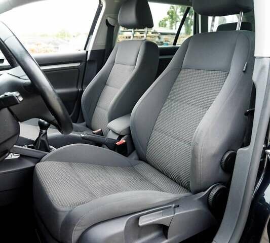 Черный Фольксваген Гольф, объемом двигателя 1.4 л и пробегом 173 тыс. км за 6700 $, фото 8 на Automoto.ua