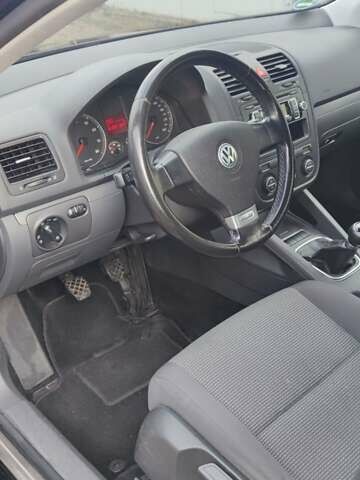 Чорний Фольксваген Гольф, об'ємом двигуна 1.6 л та пробігом 261 тис. км за 6800 $, фото 6 на Automoto.ua