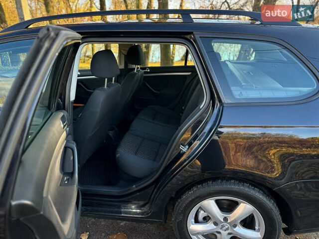 Фольксваген Гольф 2009 у Сумах на Automoto.ua Чорний Фольксваген Гольф, об'ємом двигуна 1.6 л та пробігом 238 тис. км за 6800 $, фото 63 на Automoto.ua