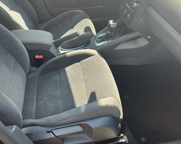 Черный Фольксваген Гольф, объемом двигателя 1.39 л и пробегом 260 тыс. км за 6500 $, фото 11 на Automoto.ua