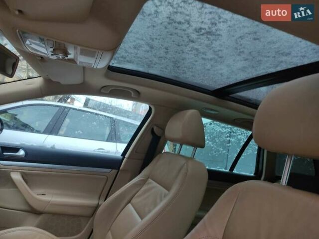 Черный Фольксваген Гольф, объемом двигателя 1.4 л и пробегом 207 тыс. км за 6600 $, фото 25 на Automoto.ua