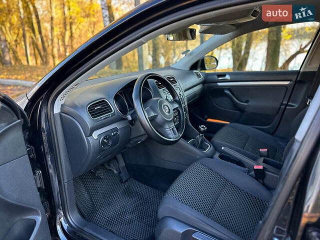 Фольксваген Гольф 2009 у Сумах на Automoto.ua Чорний Фольксваген Гольф, об'ємом двигуна 1.6 л та пробігом 238 тис. км за 6800 $, фото 38 на Automoto.ua