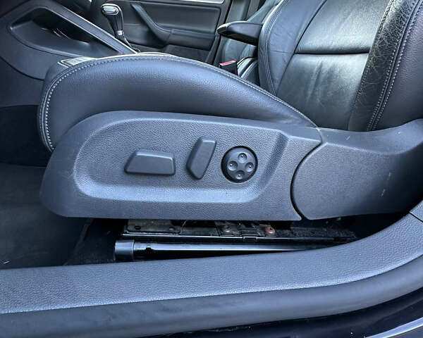 Черный Фольксваген Гольф, объемом двигателя 1.4 л и пробегом 148 тыс. км за 7800 $, фото 39 на Automoto.ua