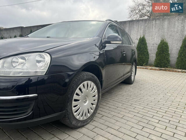 Черный Фольксваген Гольф, объемом двигателя 1.39 л и пробегом 210 тыс. км за 5150 $, фото 6 на Automoto.ua