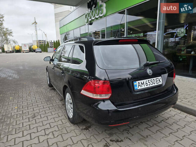 Черный Фольксваген Гольф, объемом двигателя 1.39 л и пробегом 237 тыс. км за 5500 $, фото 3 на Automoto.ua