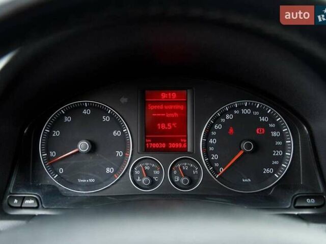 Черный Фольксваген Гольф, объемом двигателя 1.4 л и пробегом 173 тыс. км за 6700 $, фото 9 на Automoto.ua