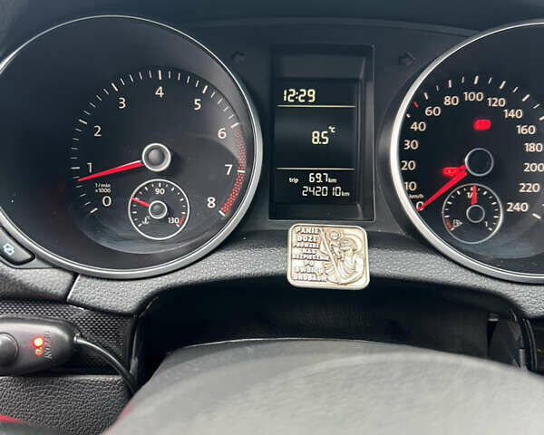 Черный Фольксваген Гольф, объемом двигателя 1.6 л и пробегом 242 тыс. км за 7600 $, фото 18 на Automoto.ua