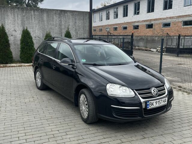 Чорний Фольксваген Гольф, об'ємом двигуна 1.4 л та пробігом 210 тис. км за 5150 $, фото 1 на Automoto.ua
