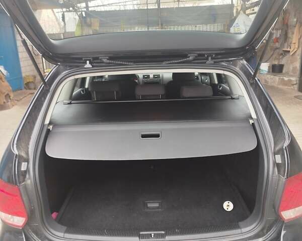 Черный Фольксваген Гольф, объемом двигателя 1.6 л и пробегом 214 тыс. км за 6600 $, фото 3 на Automoto.ua