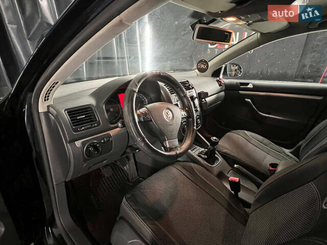 Чорний Фольксваген Гольф, об'ємом двигуна 1.9 л та пробігом 359 тис. км за 7000 $, фото 11 на Automoto.ua