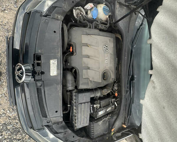 Чорний Фольксваген Гольф, об'ємом двигуна 1.6 л та пробігом 301 тис. км за 7600 $, фото 12 на Automoto.ua