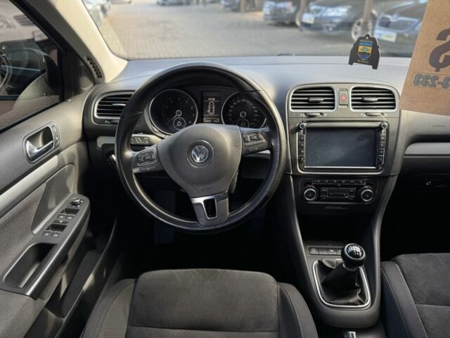 Черный Фольксваген Гольф, объемом двигателя 0 л и пробегом 214 тыс. км за 7550 $, фото 6 на Automoto.ua