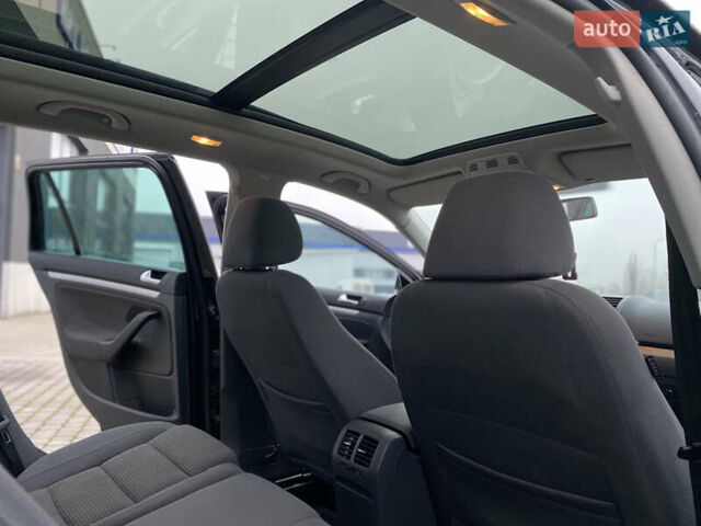 Черный Фольксваген Гольф, объемом двигателя 1.39 л и пробегом 312 тыс. км за 4899 $, фото 38 на Automoto.ua