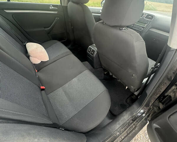 Чорний Фольксваген Гольф, об'ємом двигуна 1.6 л та пробігом 301 тис. км за 7600 $, фото 9 на Automoto.ua