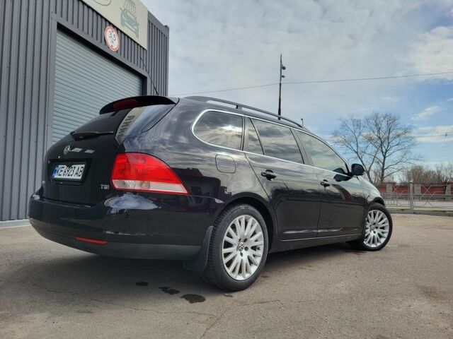 Черный Фольксваген Гольф, объемом двигателя 1.4 л и пробегом 199 тыс. км за 7000 $, фото 2 на Automoto.ua