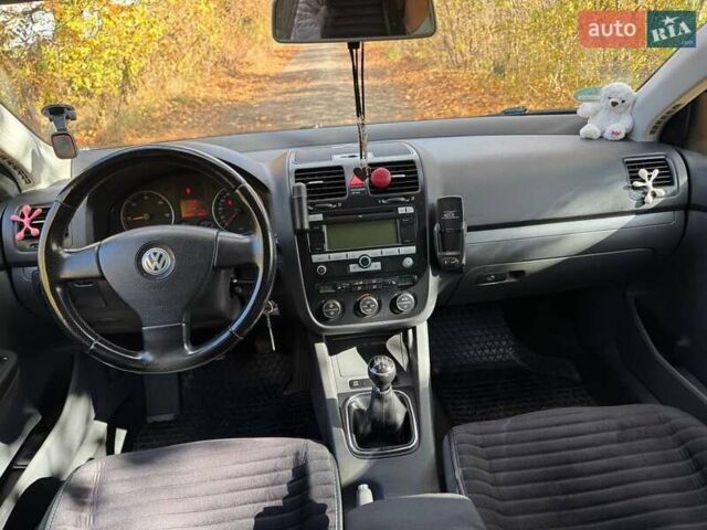 Черный Фольксваген Гольф, объемом двигателя 1.9 л и пробегом 293 тыс. км за 6000 $, фото 34 на Automoto.ua