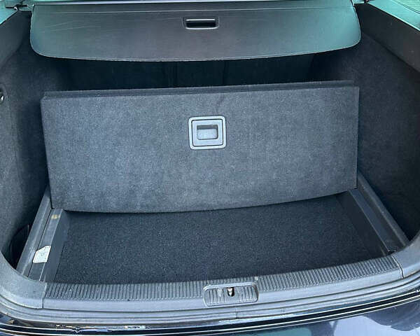 Черный Фольксваген Гольф, объемом двигателя 1.4 л и пробегом 148 тыс. км за 7800 $, фото 28 на Automoto.ua