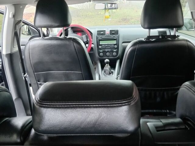 Чорний Фольксваген Гольф, об'ємом двигуна 1.9 л та пробігом 250 тис. км за 6150 $, фото 5 на Automoto.ua