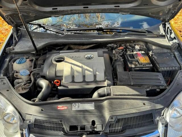 Черный Фольксваген Гольф, объемом двигателя 1.9 л и пробегом 292 тыс. км за 6000 $, фото 21 на Automoto.ua