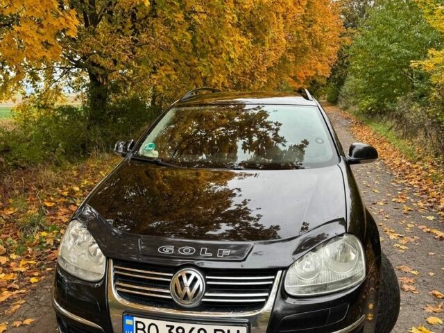 Черный Фольксваген Гольф, объемом двигателя 1.9 л и пробегом 292 тыс. км за 6000 $, фото 1 на Automoto.ua