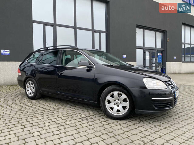Черный Фольксваген Гольф, объемом двигателя 1.39 л и пробегом 312 тыс. км за 4899 $, фото 10 на Automoto.ua