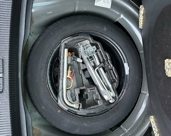 Черный Фольксваген Гольф, объемом двигателя 1.6 л и пробегом 248 тыс. км за 8199 $, фото 45 на Automoto.ua