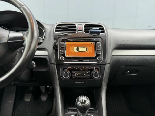 Черный Фольксваген Гольф, объемом двигателя 1.6 л и пробегом 276 тыс. км за 6300 $, фото 10 на Automoto.ua