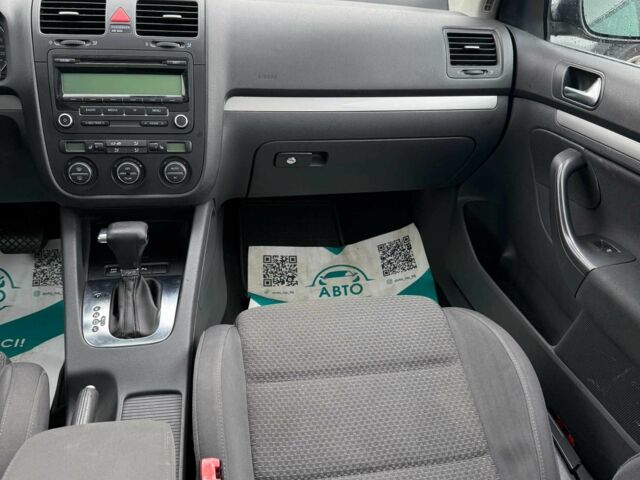 Чорний Фольксваген Гольф, об'ємом двигуна 1.4 л та пробігом 231 тис. км за 7500 $, фото 4 на Automoto.ua