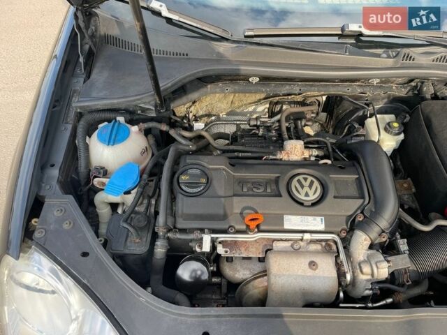Черный Фольксваген Гольф, объемом двигателя 1.4 л и пробегом 185 тыс. км за 5650 $, фото 36 на Automoto.ua
